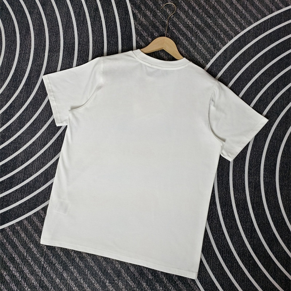 モンクレールTシャツ背面デザイン